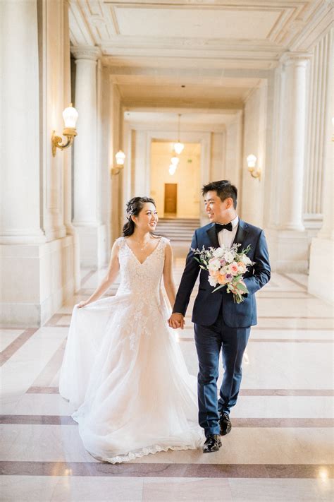 Dream Wedding Ideas: A City Hall Ceremony .